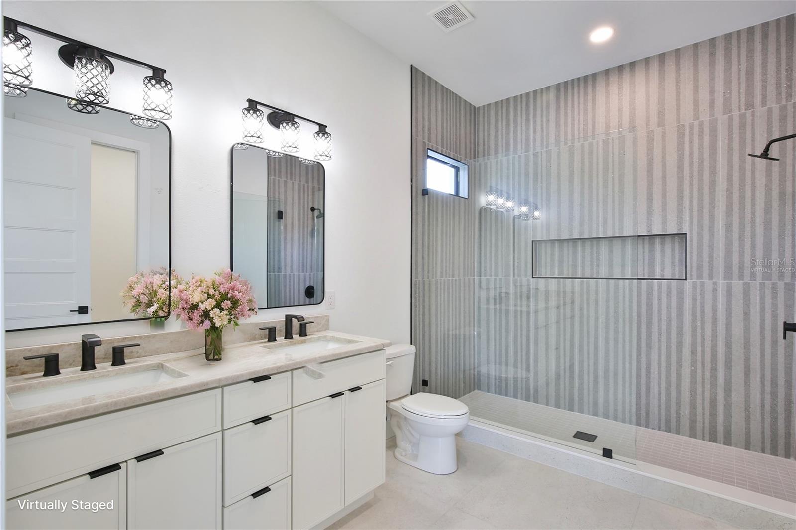 RIDGEWOOD - Residential