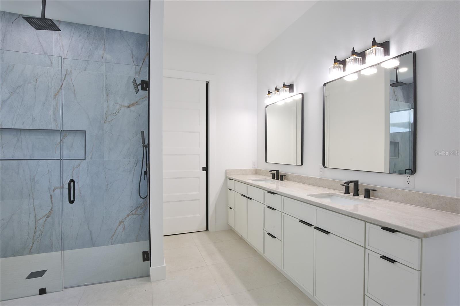 RIDGEWOOD - Residential