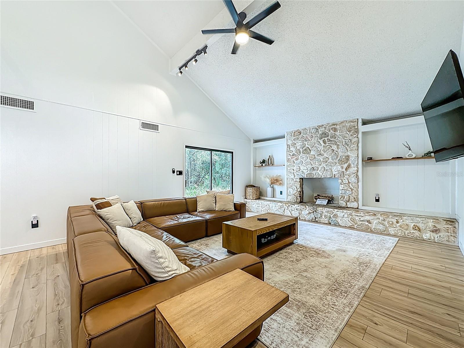 RAVENWOOD - Residential