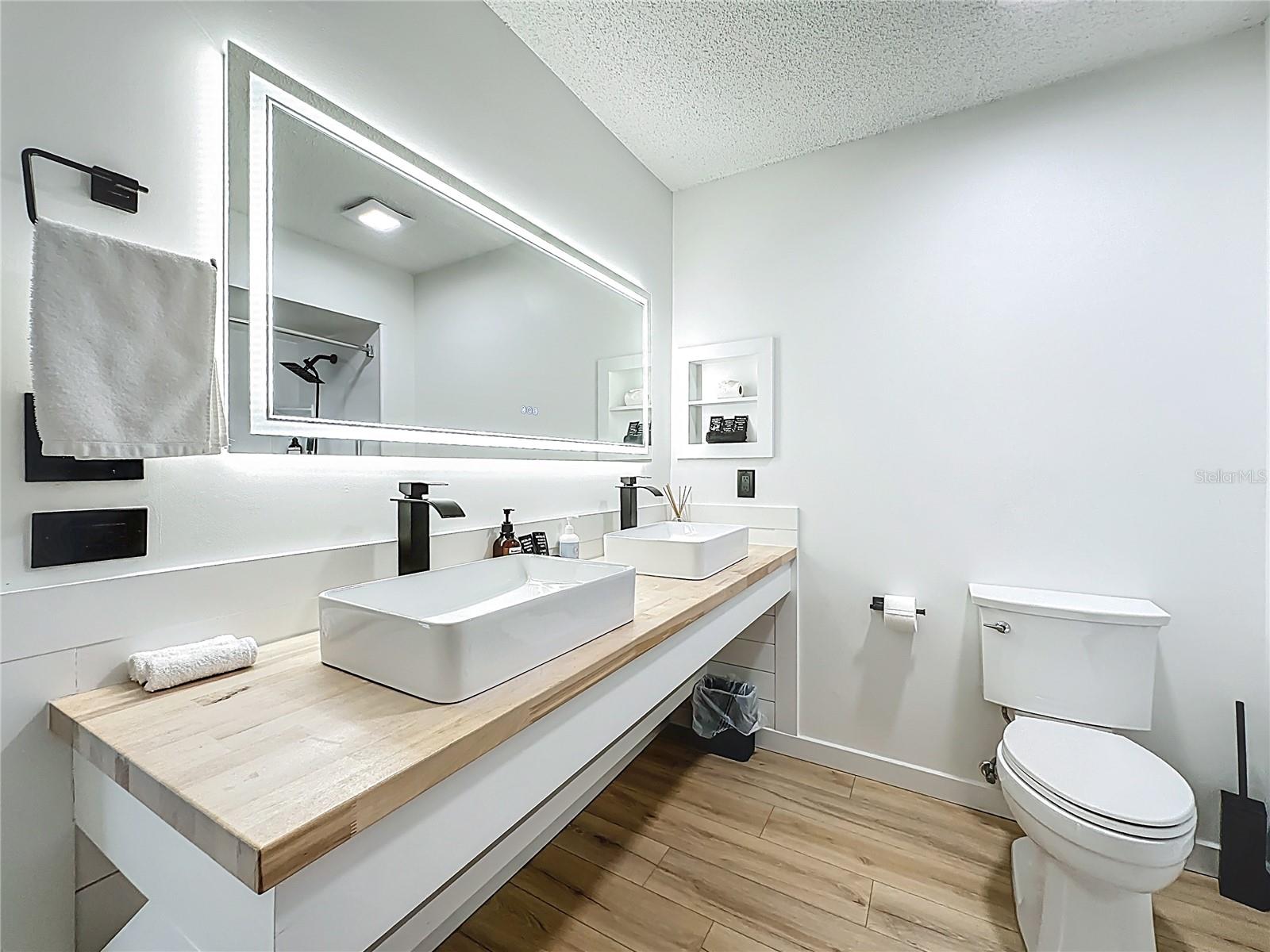 RAVENWOOD - Residential