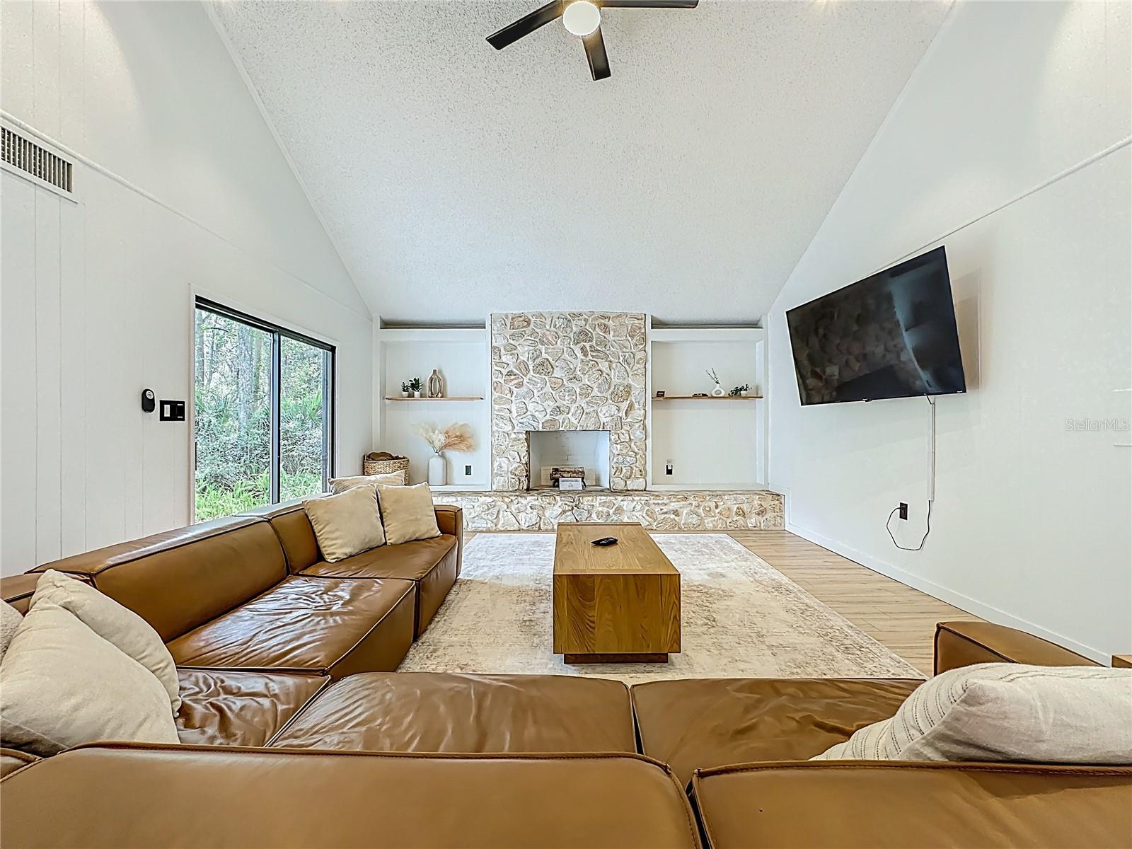 RAVENWOOD - Residential