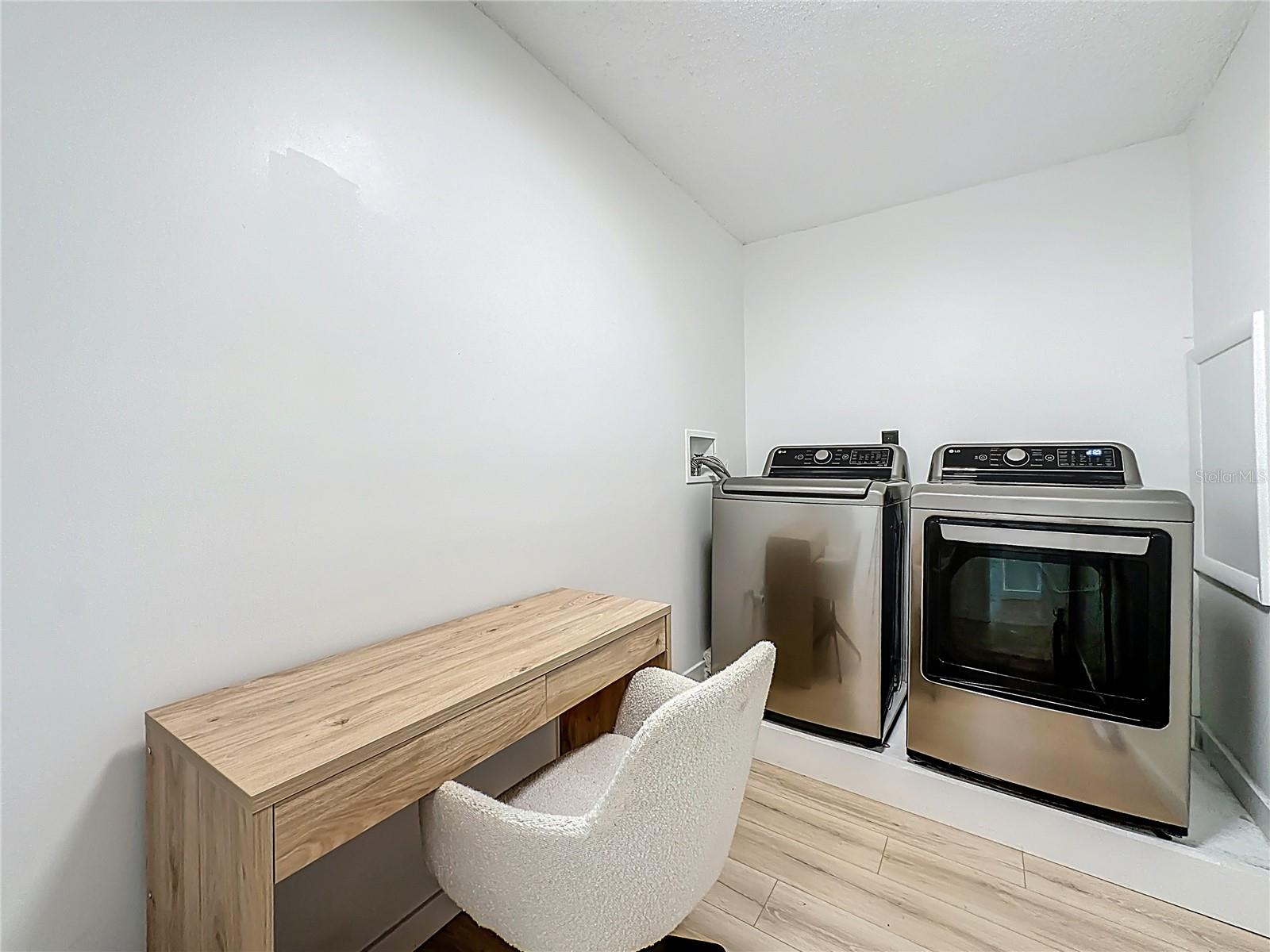 RAVENWOOD - Residential