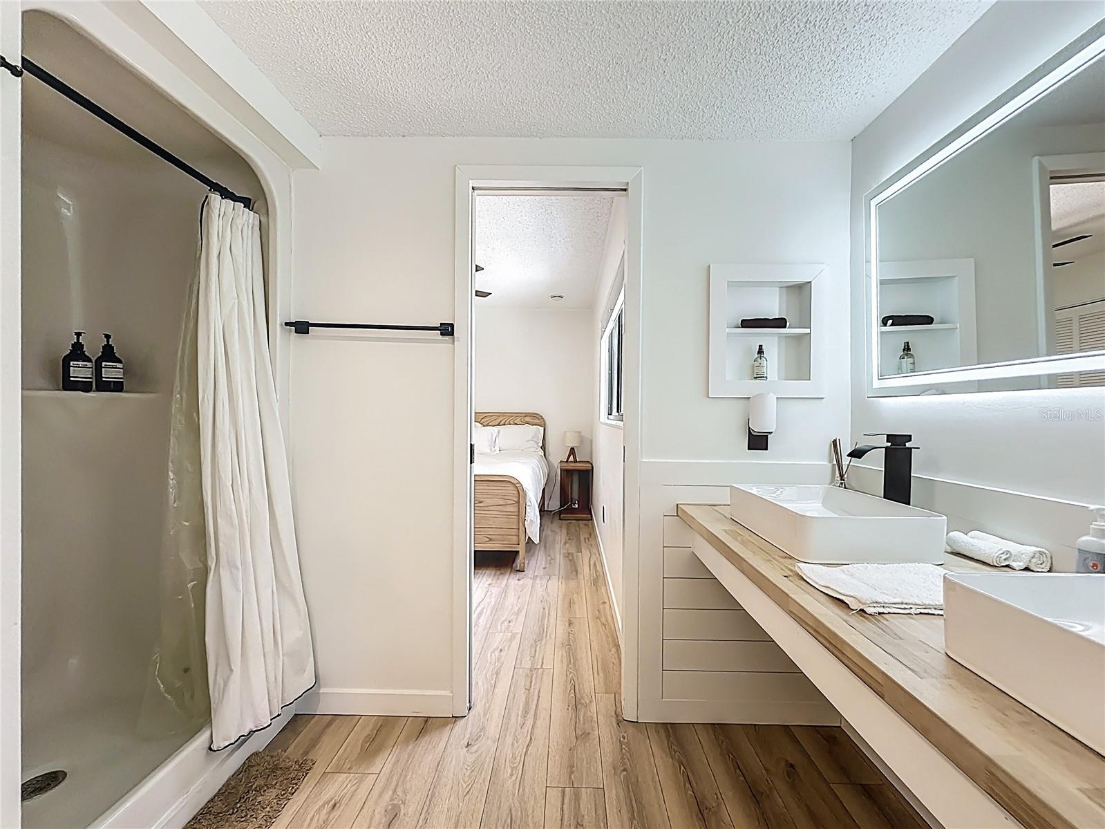 RAVENWOOD - Residential