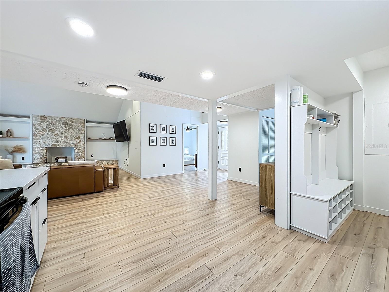 RAVENWOOD - Residential