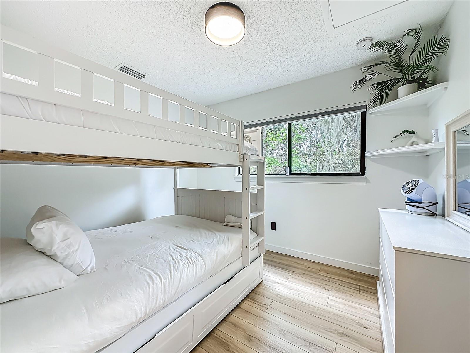 RAVENWOOD - Residential