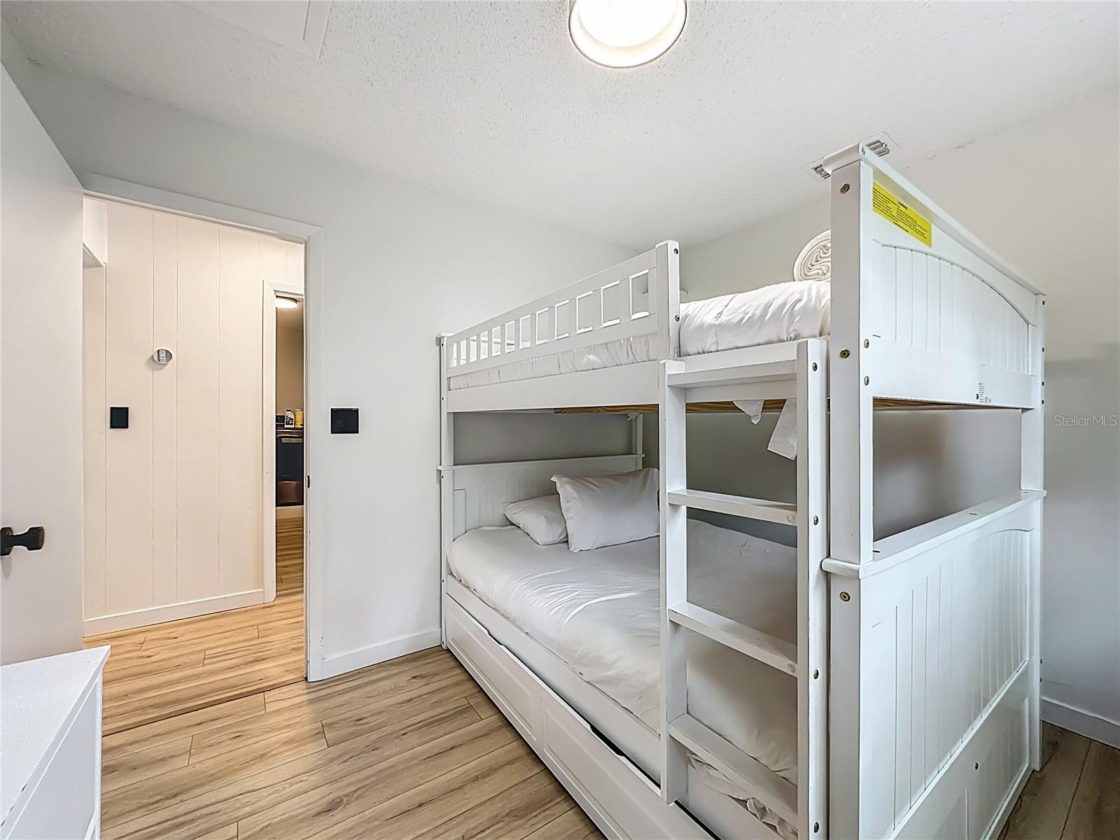 RAVENWOOD - Residential