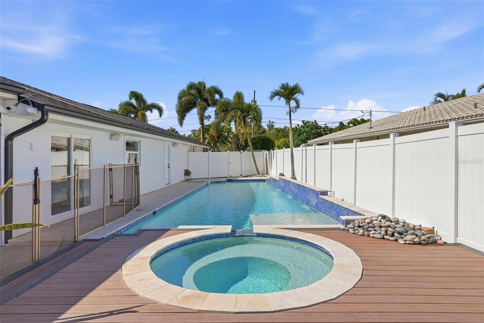 NORTH EAST PARK SHORES 3RD ADD - Residential