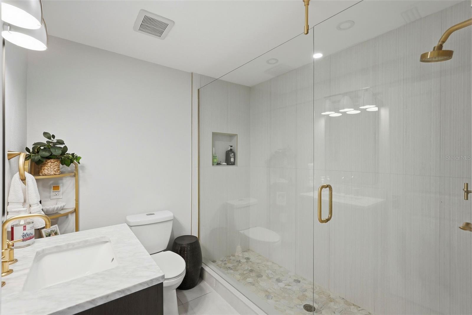 NORTH EAST PARK SHORES 3RD ADD - Residential
