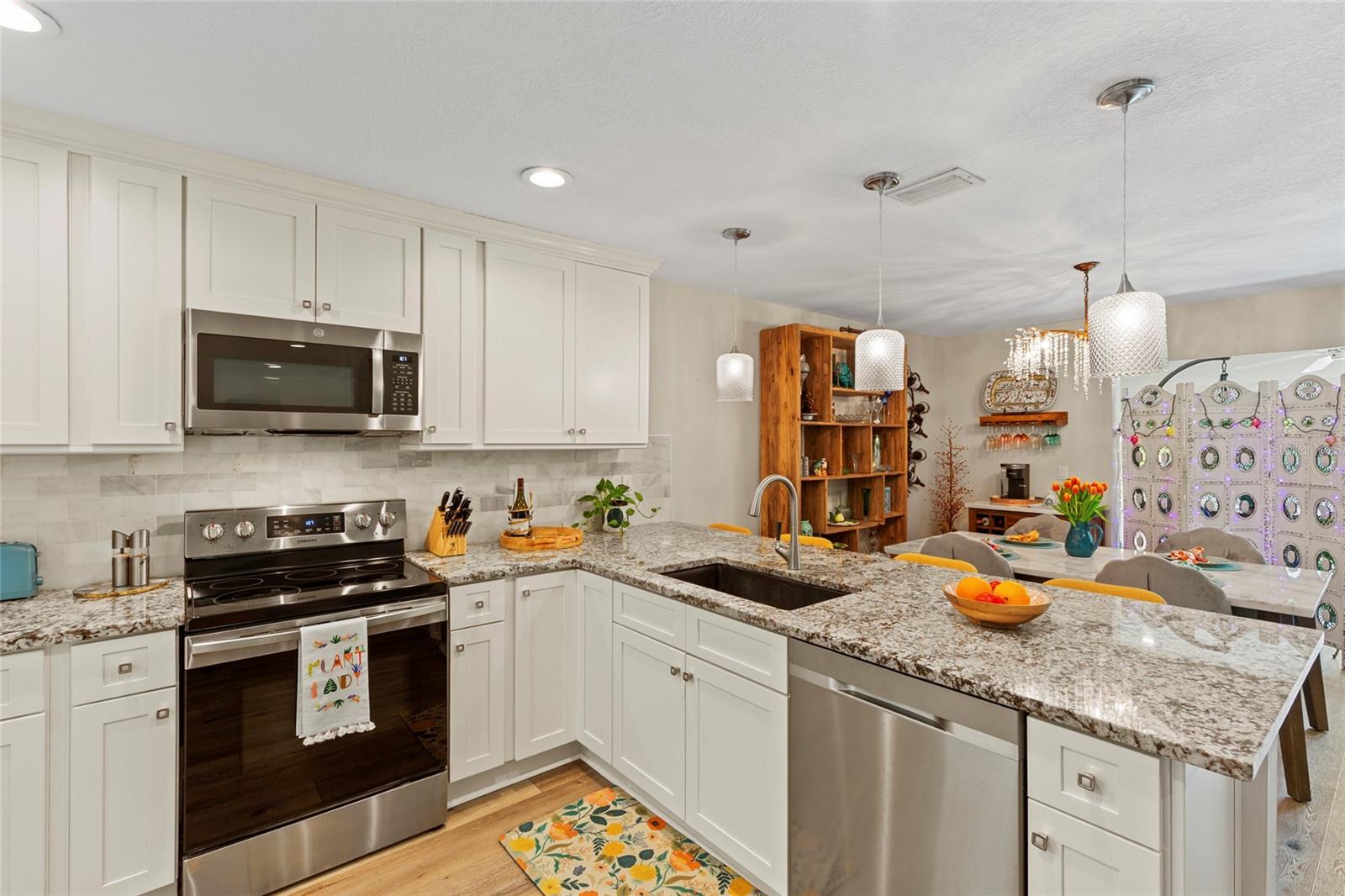 5612 PALM AIRE DRIVE