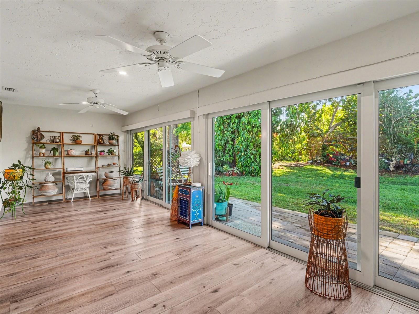 PALM-AIRE AT SARASOTA 7-B - Residential
