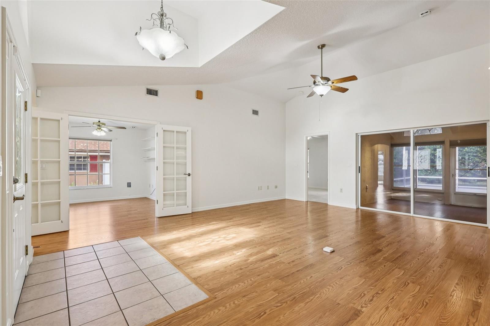 GROVES/BAYTREE PH 01 - Residential