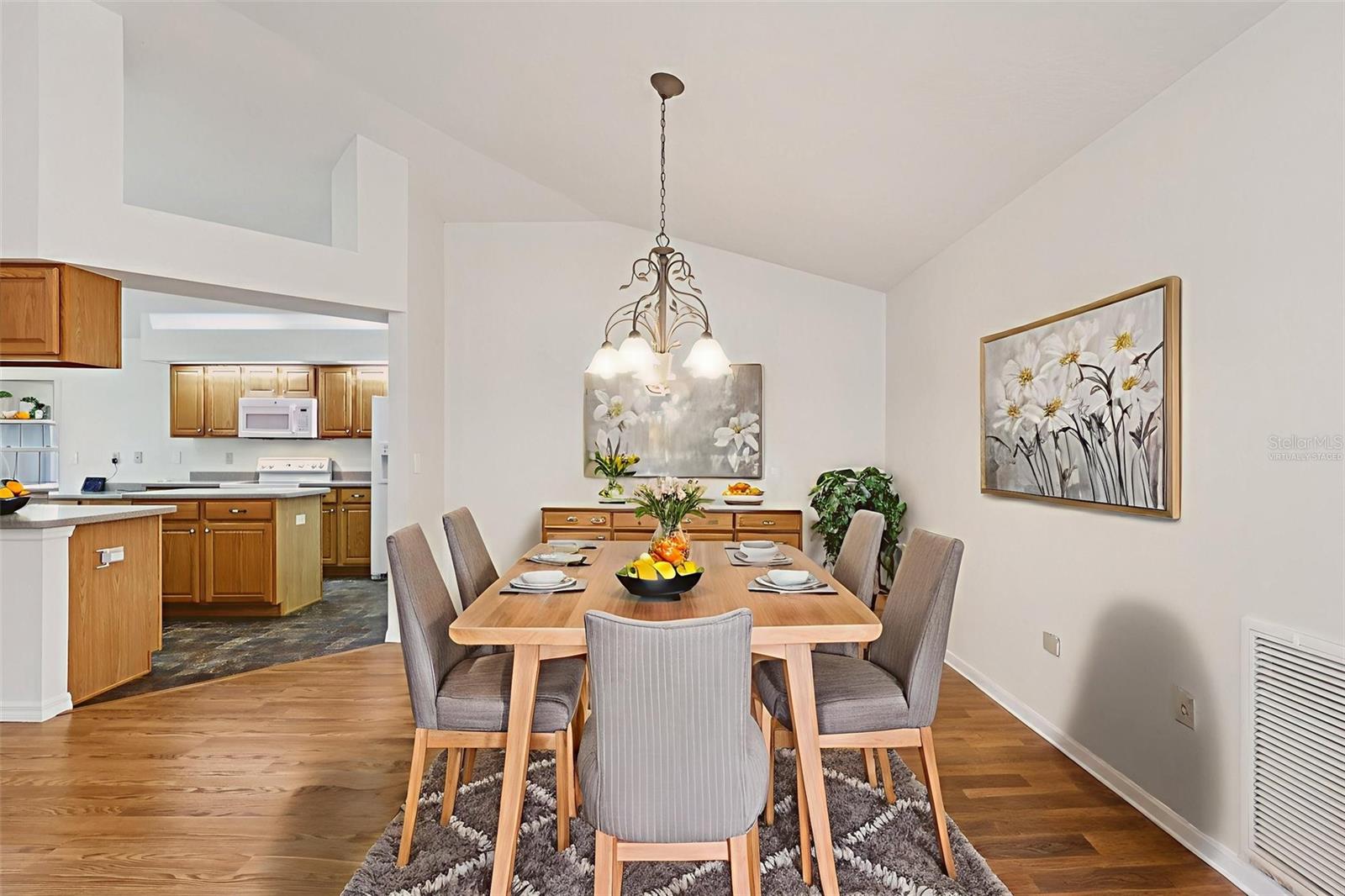 GROVES/BAYTREE PH 01 - Residential
