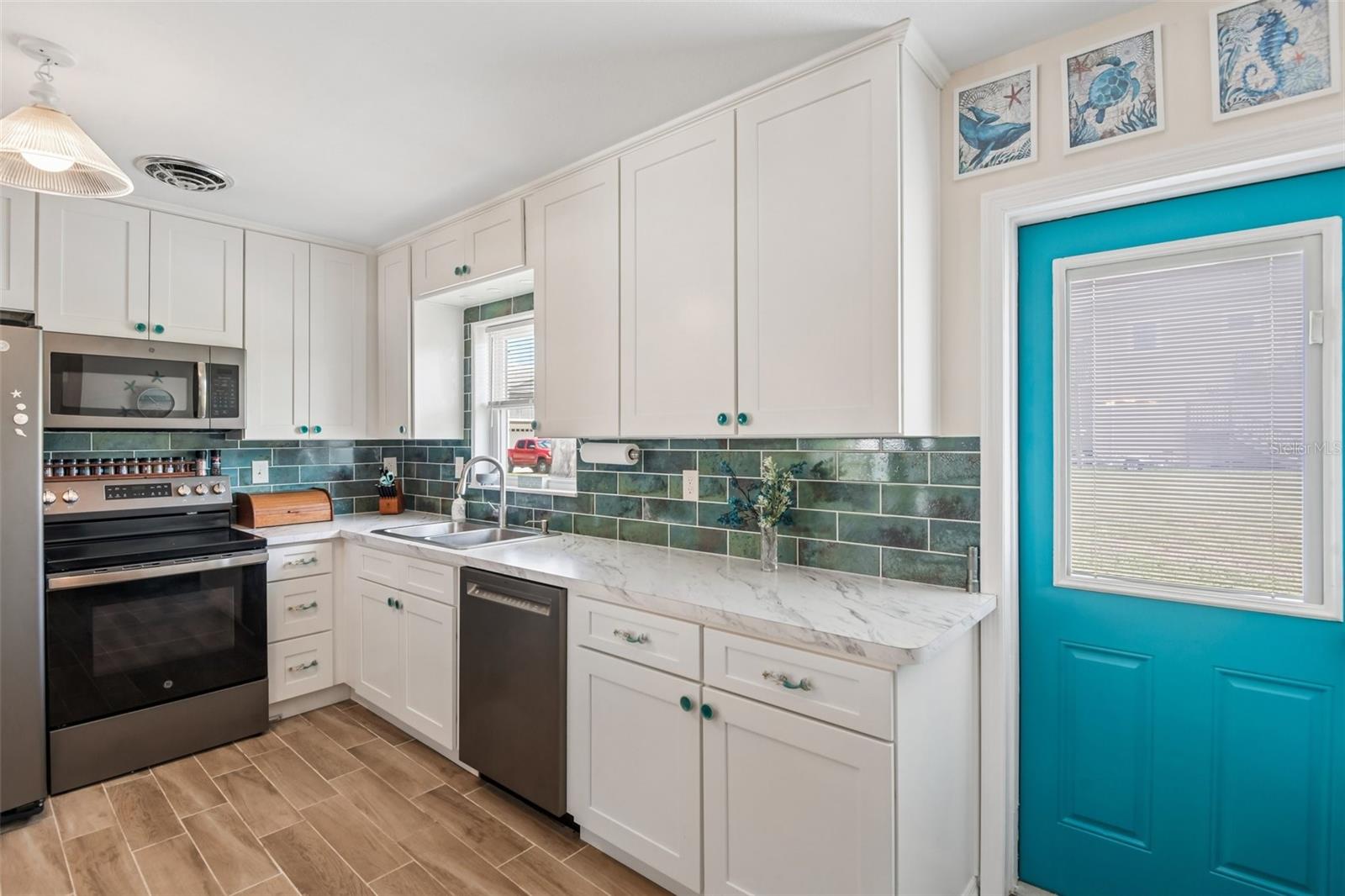 HAYWARD & MILES SUB - Residential