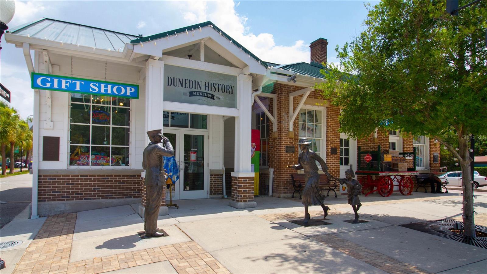 LAKESIDE TERRACE 1ST ADD - Residential