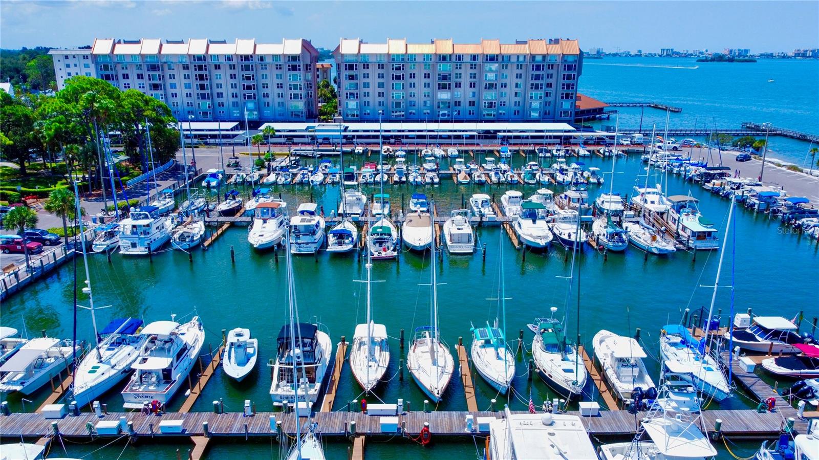 LAKESIDE TERRACE 1ST ADD - Residential