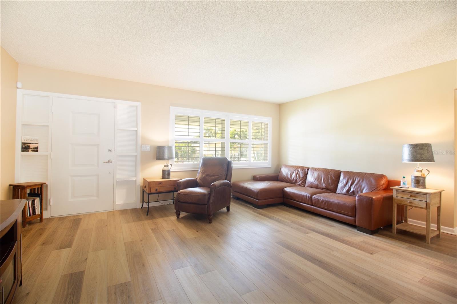 LAKESIDE TERRACE 1ST ADD - Residential