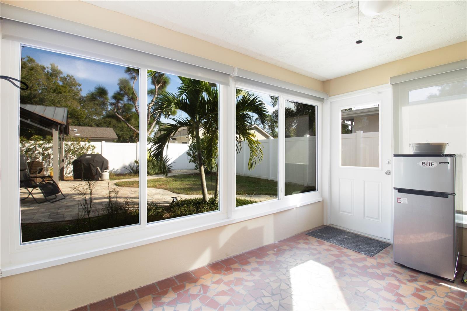 LAKESIDE TERRACE 1ST ADD - Residential