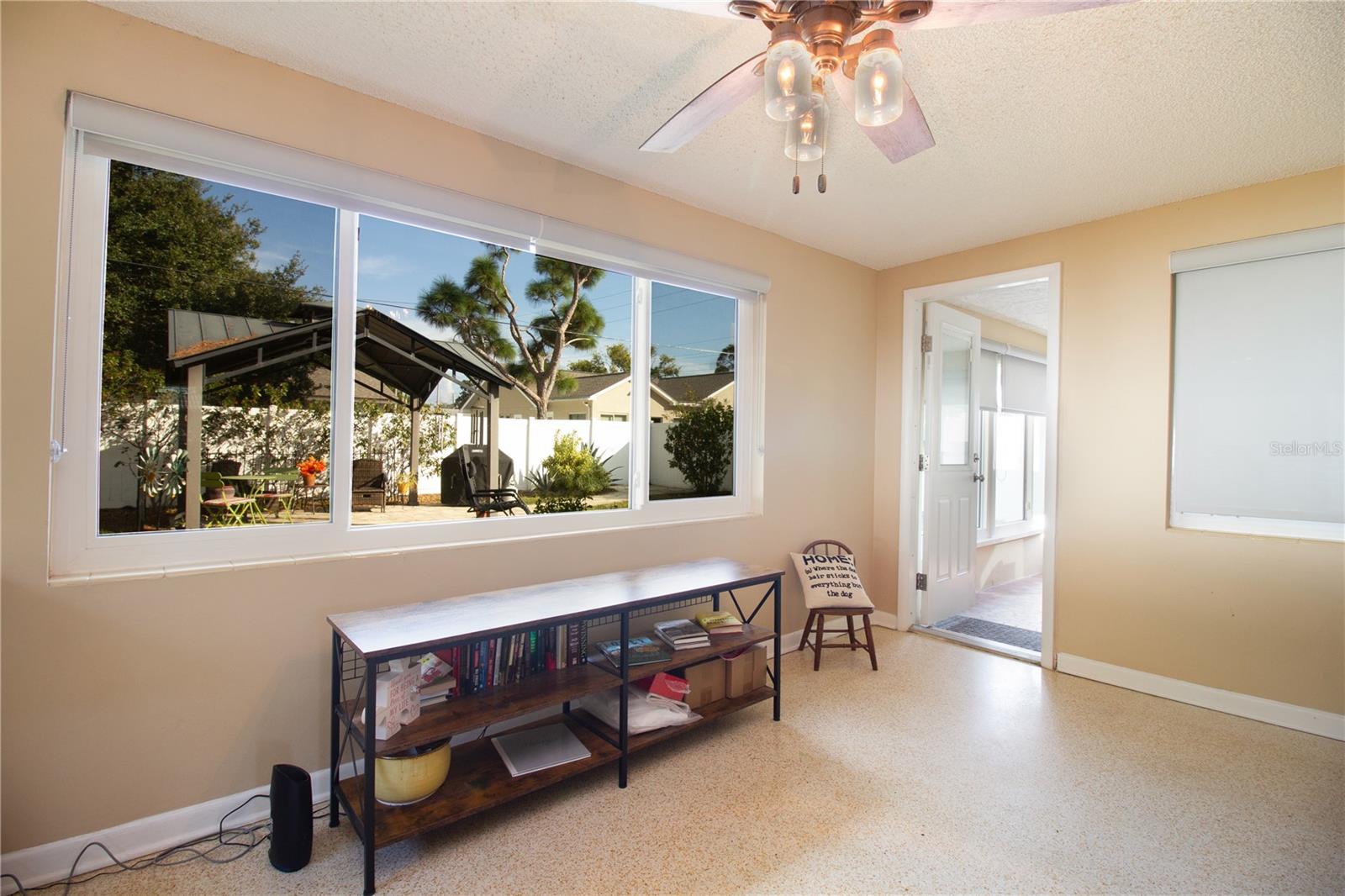 LAKESIDE TERRACE 1ST ADD - Residential