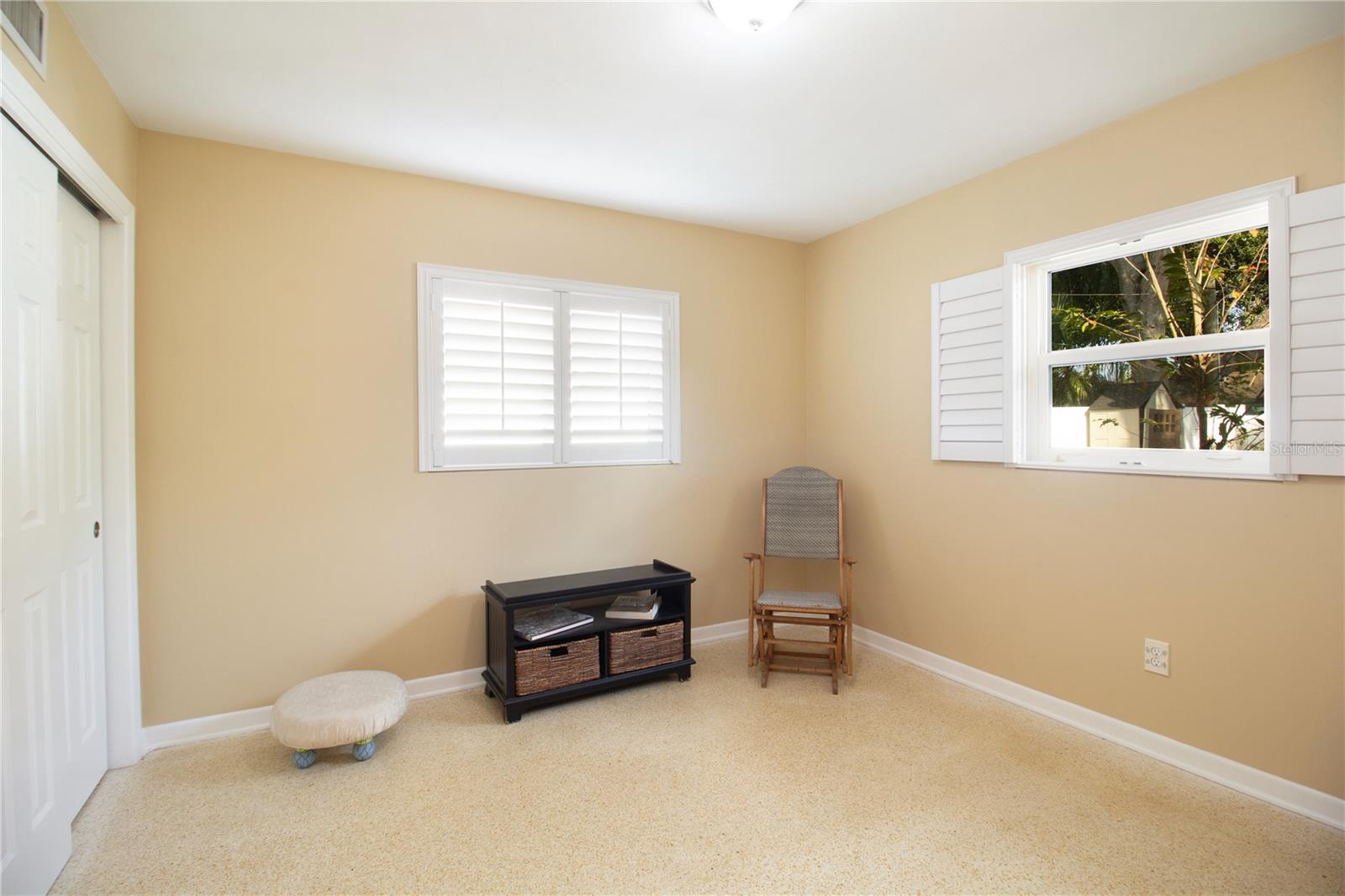 LAKESIDE TERRACE 1ST ADD - Residential