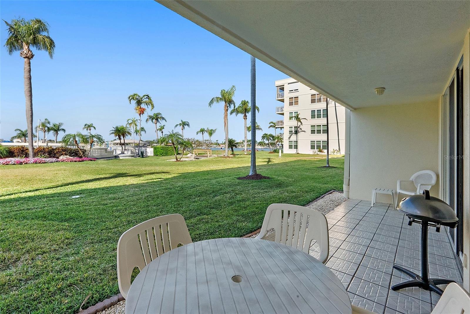 BAHIA VISTA UNIT II - Residential