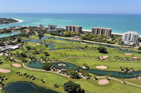 A home in LONGBOAT KEY