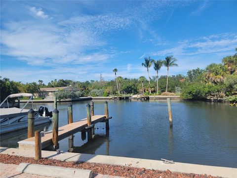 A home in LONGBOAT KEY