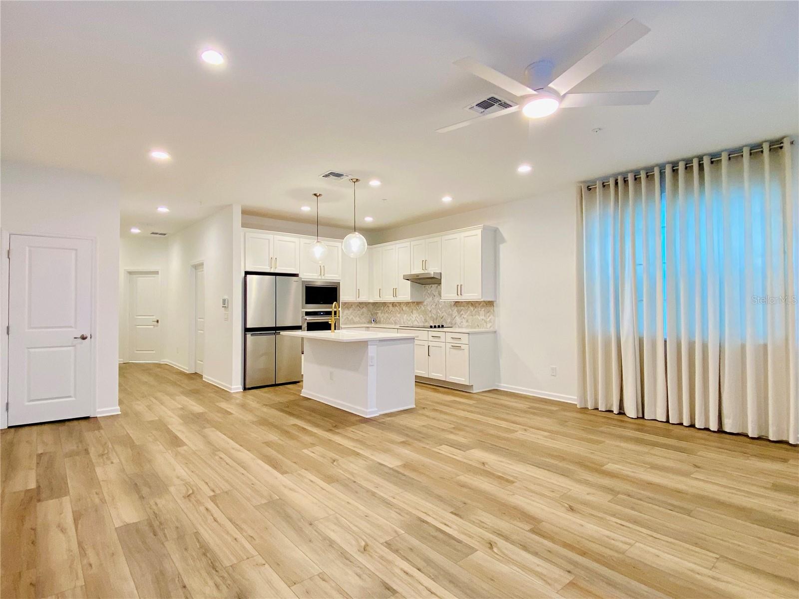 BRONSON PEAK PH 1A - Residential Lease