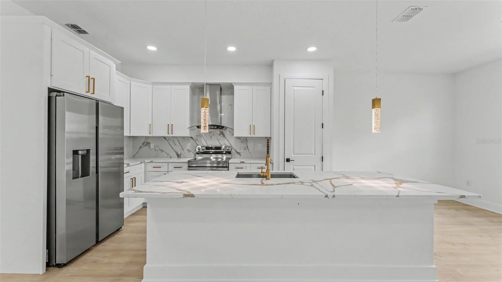 FLA DEV CO SUB - Residential