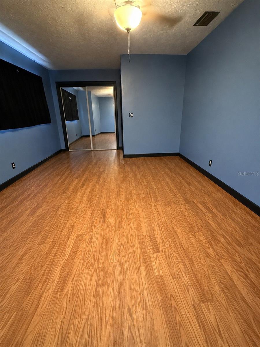 304 42ND STREET W