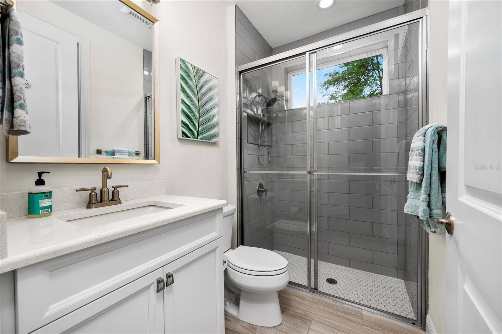 OAKMONT PH 2 PB 32 PG 30 - Residential