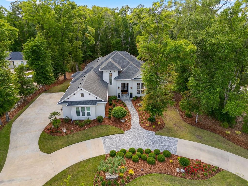 Photo of 3024 SW 111th Way, Gainesville, FL 32608 (MLS # GC539883)