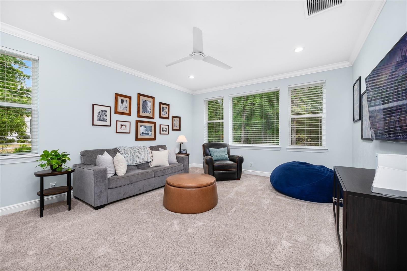 OAKMONT PH 2 PB 32 PG 30 - Residential