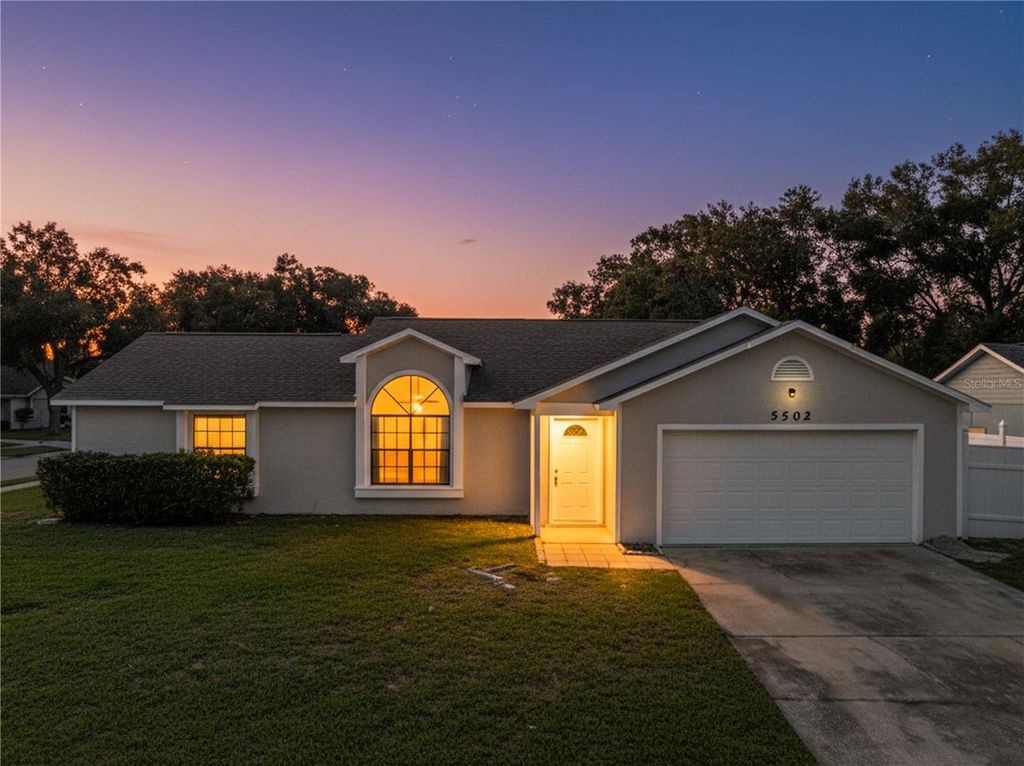 Photo of 5502 Park Hurst Drive, Orlando, FL 32808 (MLS # S5137635)