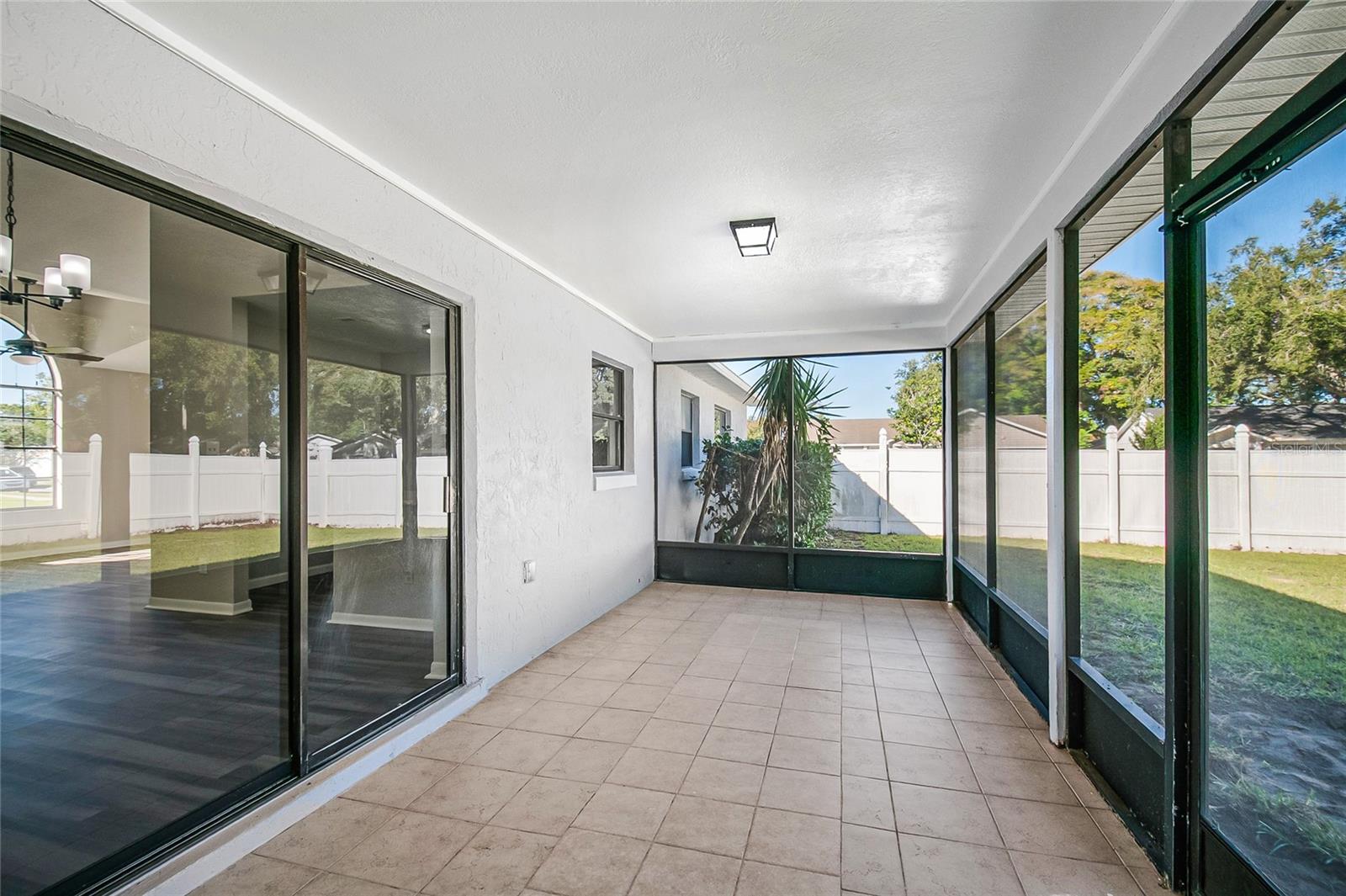 REGENCY PARK - Residential