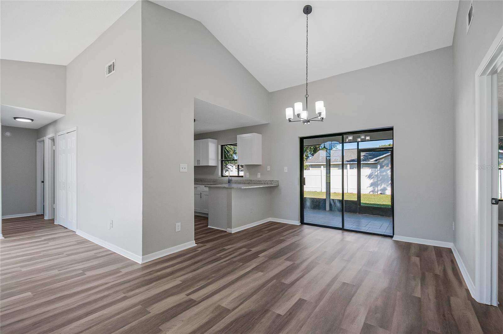 REGENCY PARK - Residential