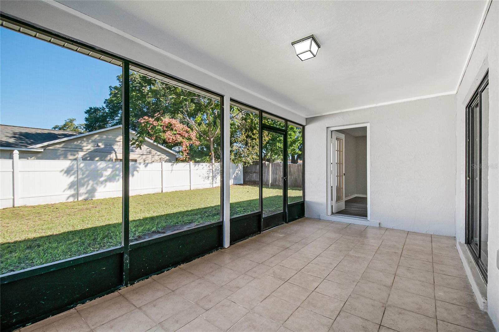 REGENCY PARK - Residential