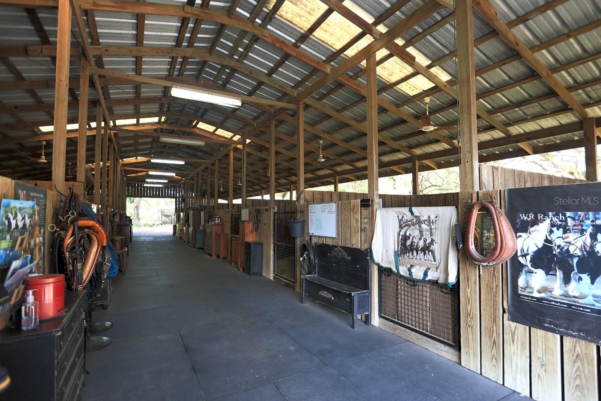 ACREAGE NON-SUBDIVISION - Residential