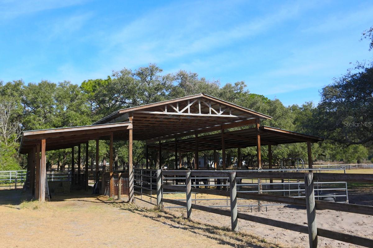 ACREAGE NON-SUBDIVISION - Residential