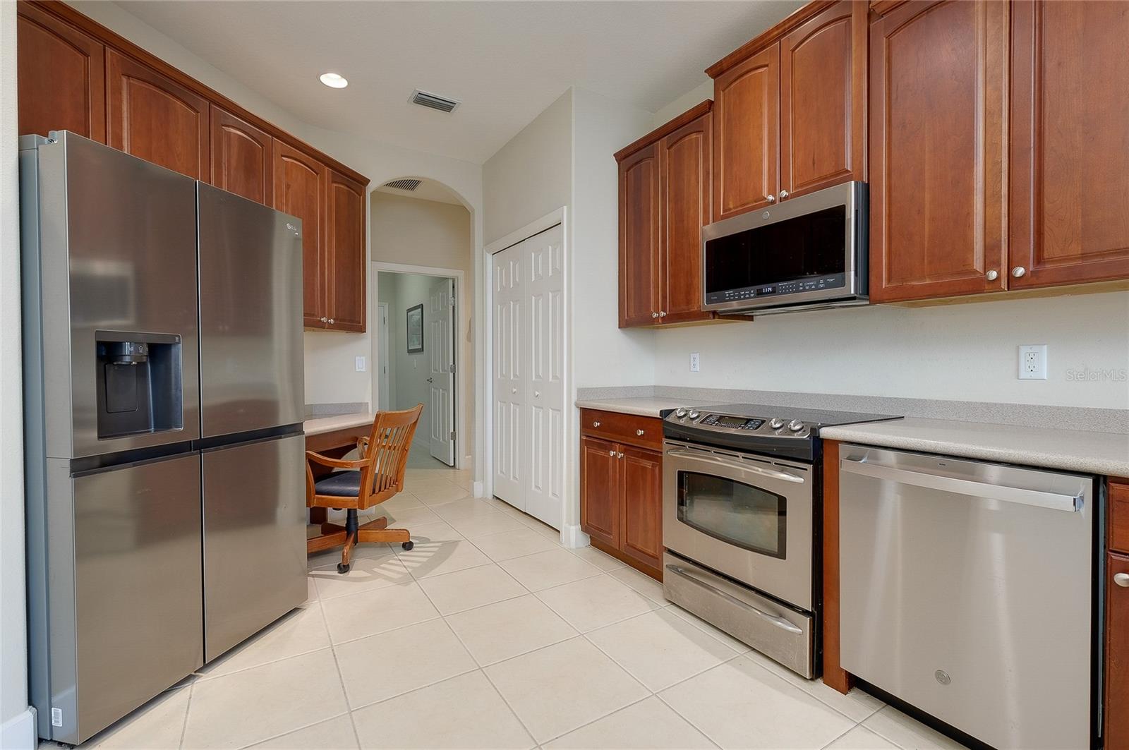 STONEYBROOK AT VENICE - Residential