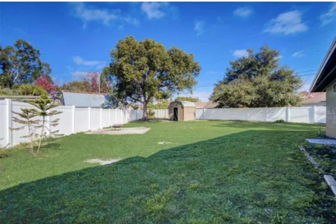 ROCKWOOD ESTATES - Residential