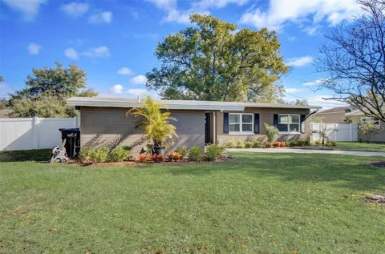 ROCKWOOD ESTATES - Residential
