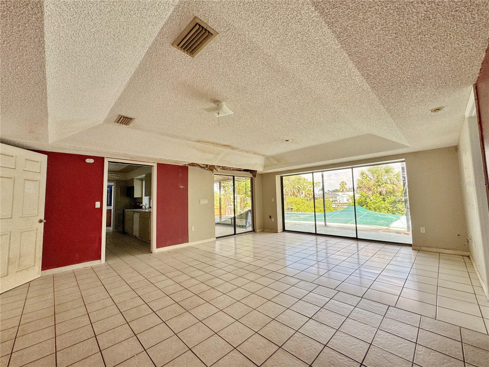 1611 ROBBINS ROAD