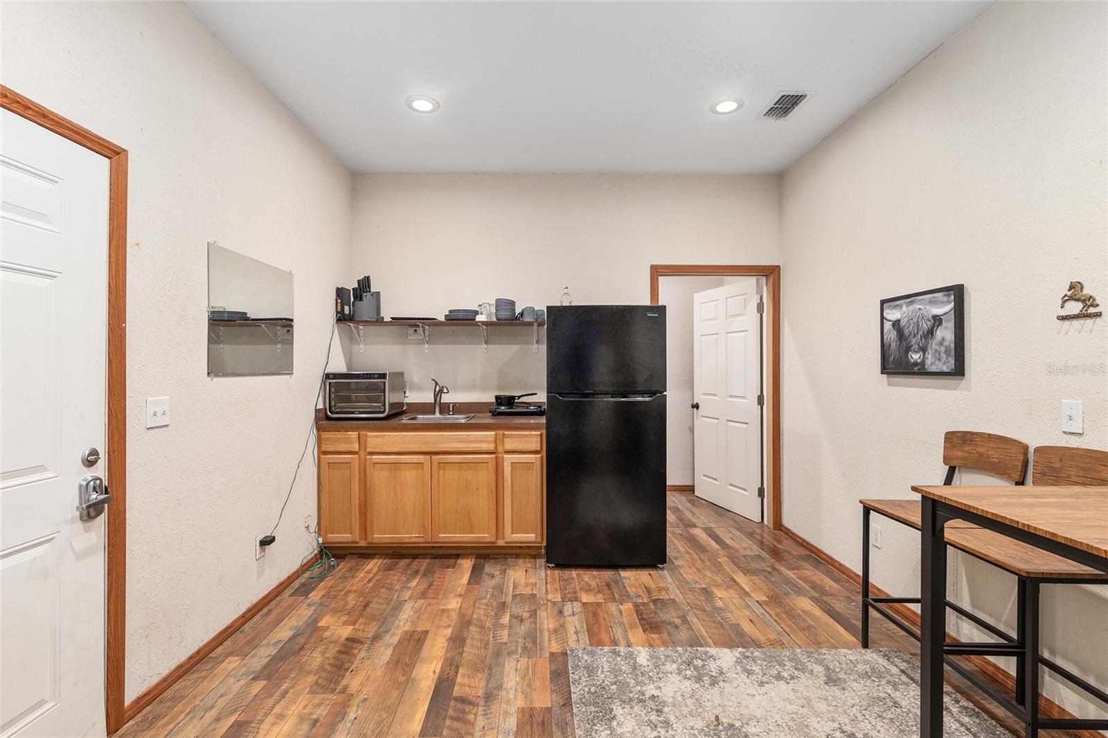 CIRCLE SQUARE RANCHES - Land