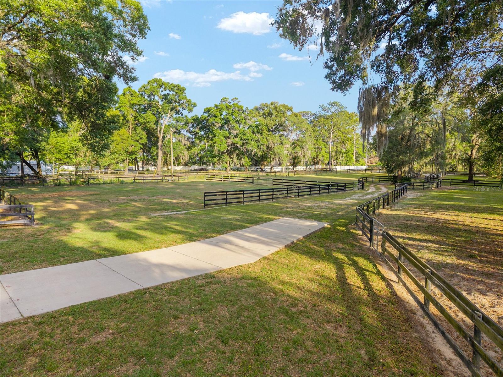 8117 SW 41ST PLACE ROAD