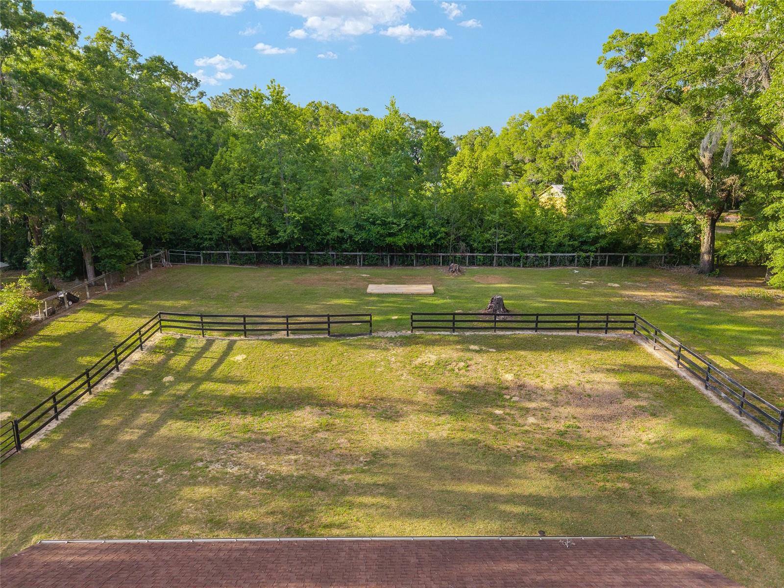 CIRCLE SQUARE RANCHES - Land