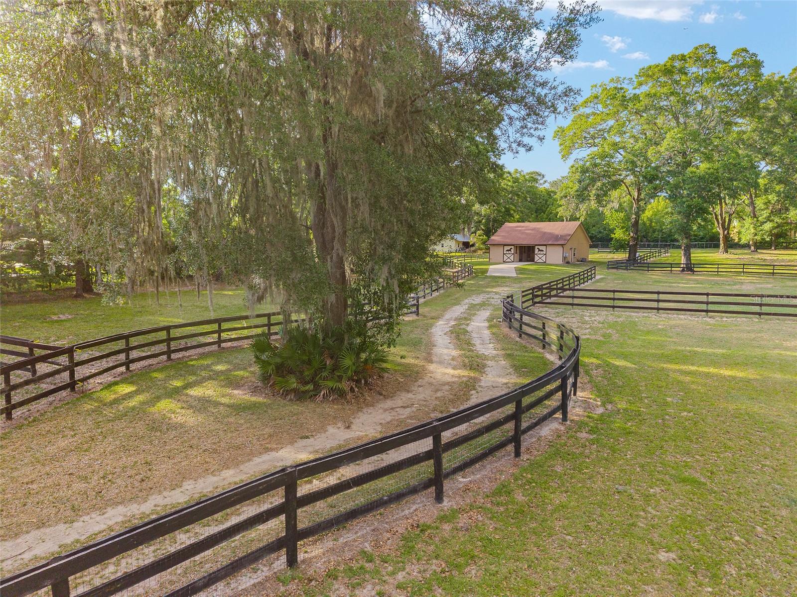 CIRCLE SQUARE RANCHES - Land