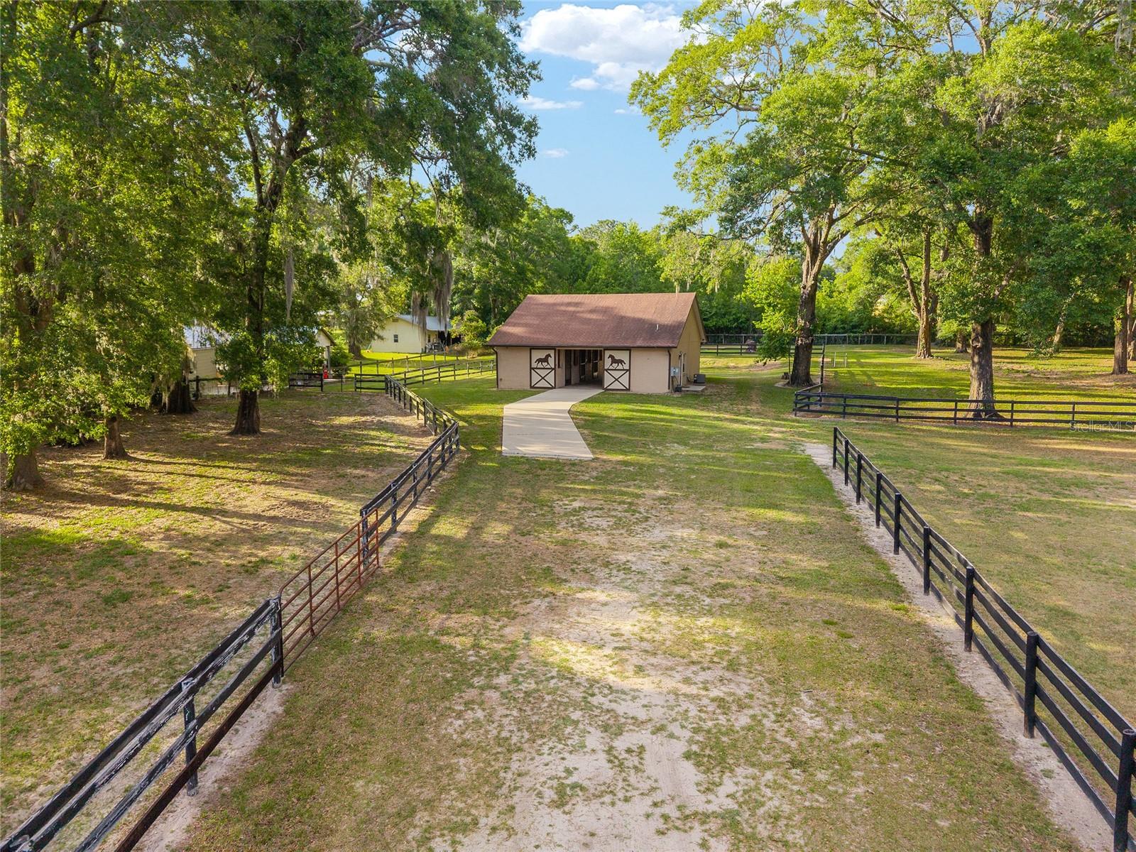 CIRCLE SQUARE RANCHES - Land