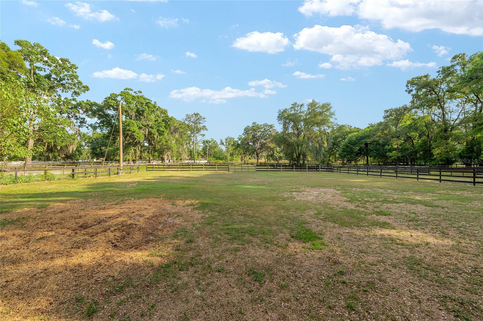 CIRCLE SQUARE RANCHES - Land