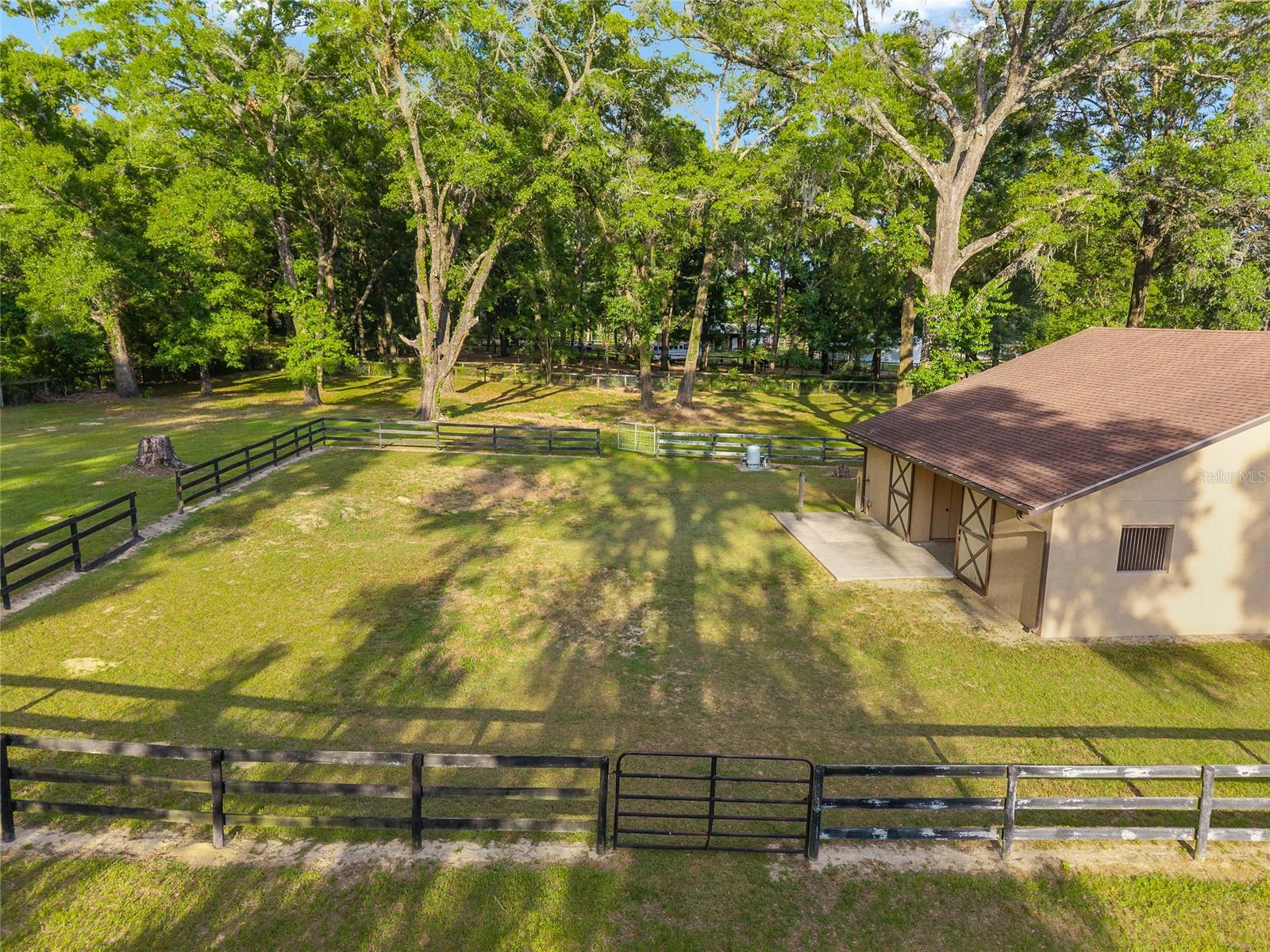 CIRCLE SQUARE RANCHES - Land