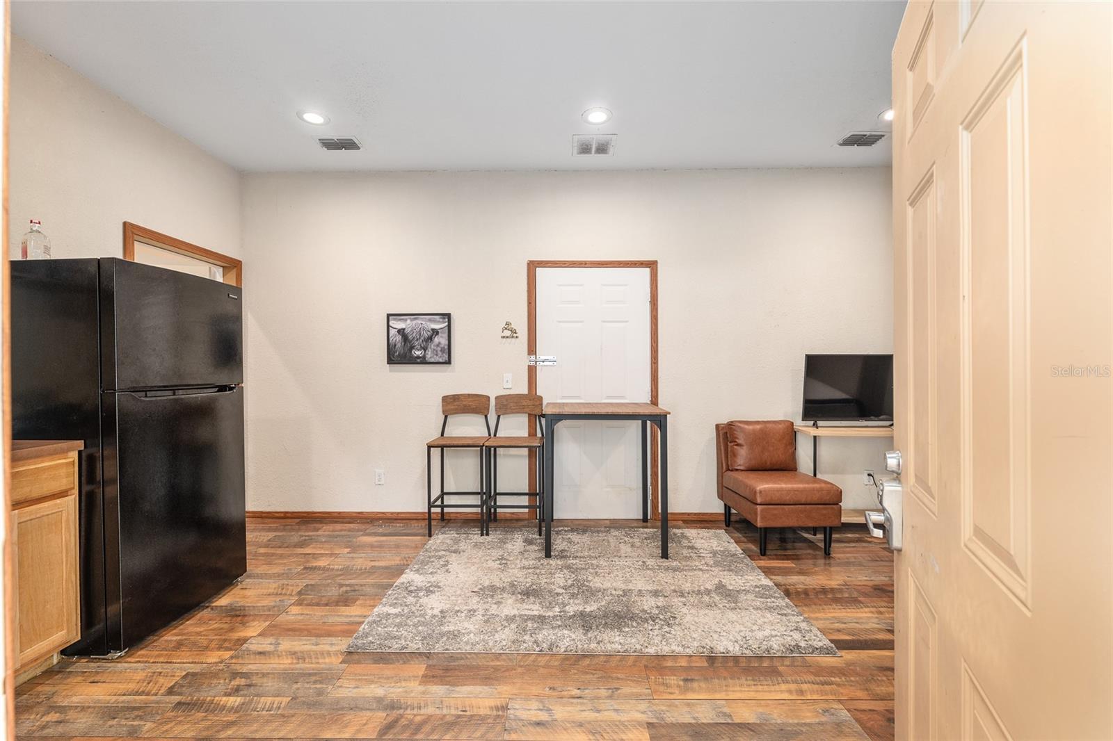 CIRCLE SQUARE RANCHES - Land